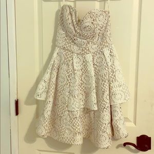 White laced short dress